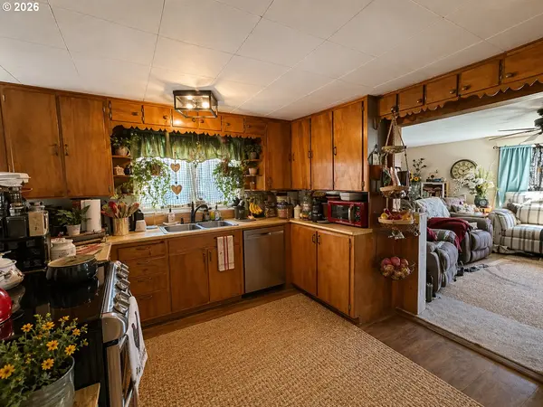 1107 JASPER ST, Cove, OR 97824