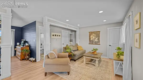 701 Del Brook DR, Colorado Springs, CO 80911