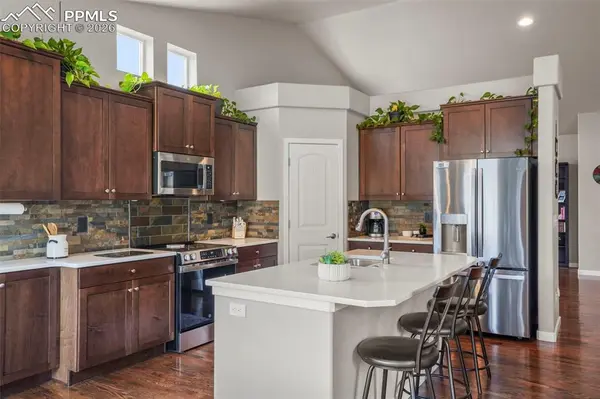 10815 Warm Sunshine DR, Colorado Springs, CO 80908