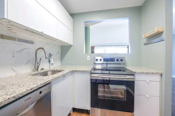 231 Heritage DR SE #35B, Calgary, AB T2N 1N2