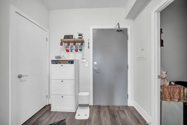 188 Fairview Mall DR #1110, Toronto C15, ON M2J 0H7