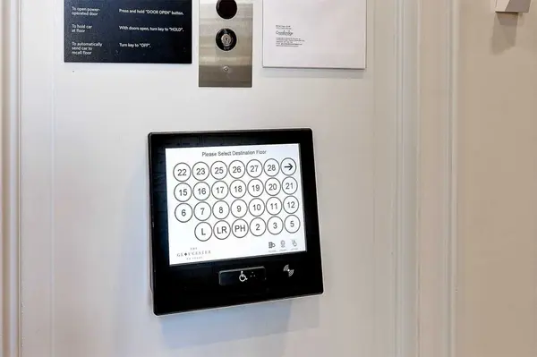 3 Gloucester ST #514, Toronto C08, ON M4Y 0C6