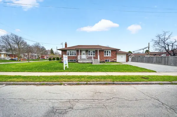 50 Gilroy DR, Toronto E04, ON M1P 1Z9