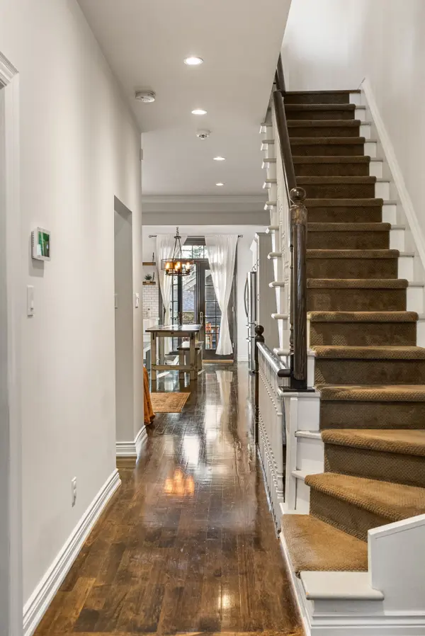 220 Westlake AVE, Toronto E03, ON M4C 4S9