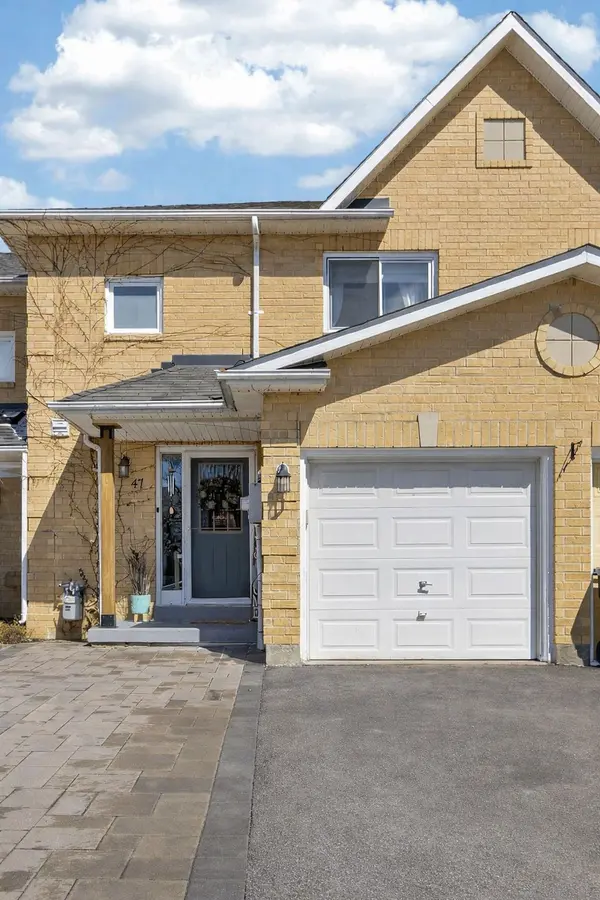 47 Lyfytt CRES, Barrie, ON L4N 7X5