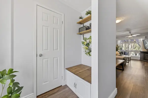 47 Lyfytt CRES, Barrie, ON L4N 7X5