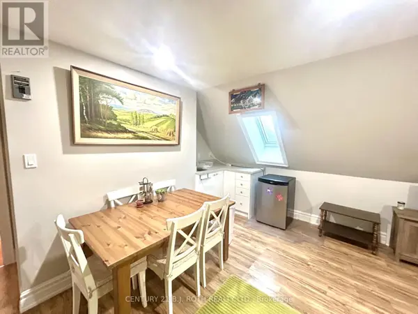 9 GREENWOOD FOREST RD, Oro-medonte, ON L0L 2E0