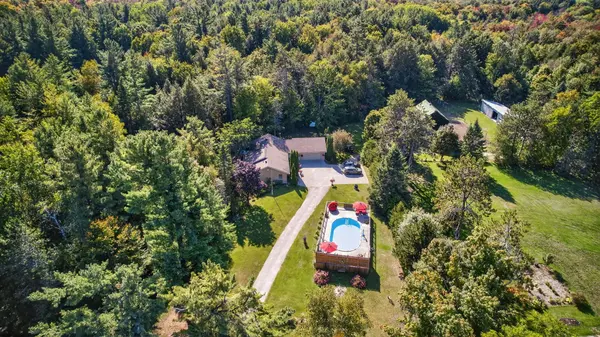 7190 93 HWY, Tiny, ON L0K 2E1