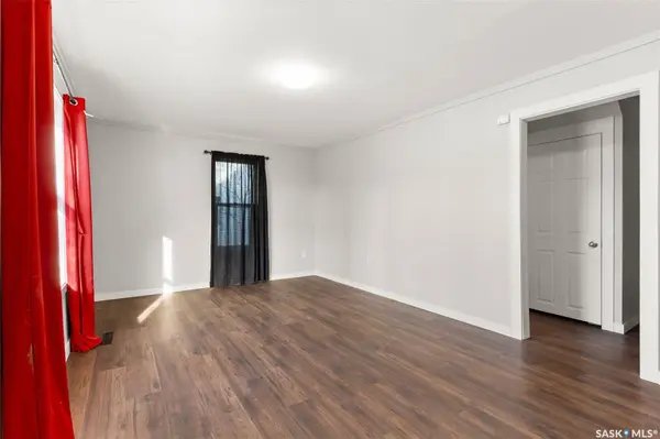 1247 King STREET, Regina, SK S4T 4G1