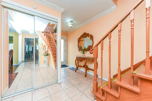 67 Kay DR, Toronto W10, ON M9V 4X8