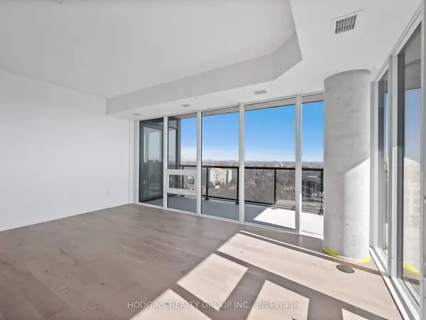 1035 Southdown RD #LPH 1802, Mississauga, ON L5J 0A2