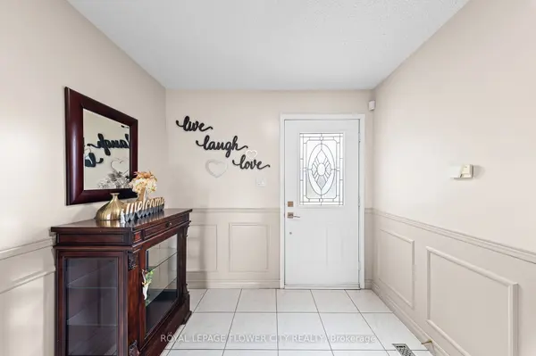 60 Newgreen CRES, Brampton, ON L6S 4Y5