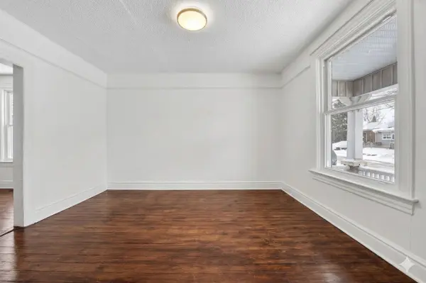 53-55 Wellington ST, Halton Hills, ON L7J 2H1