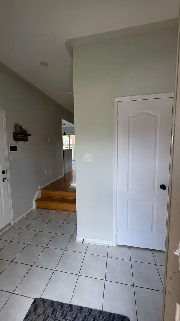 15 Tanglemere CRES, Brampton, ON L7A 1R7