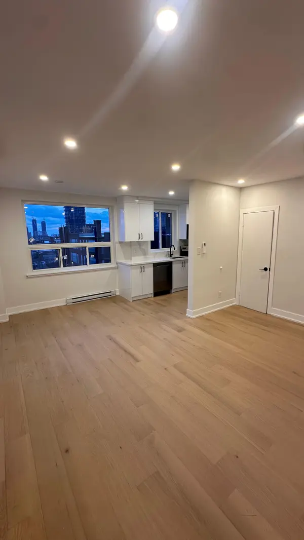 1357 Davenport RD #202, Toronto W02, ON M6H 2H5