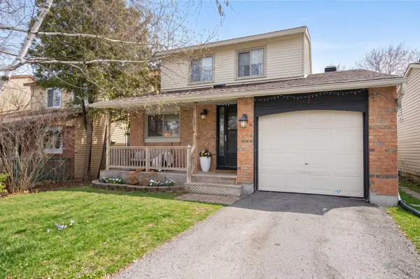 7 Fable ST, Barrhaven, ON K2J 2C9