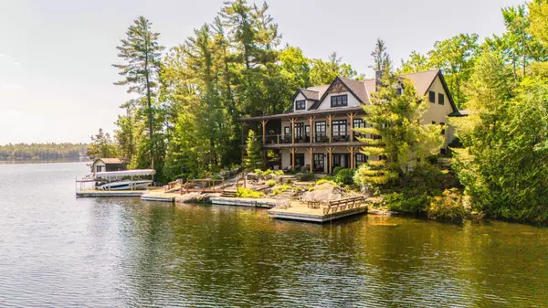 990 Haskett's DR, Georgian Bay, ON L0K 1S0