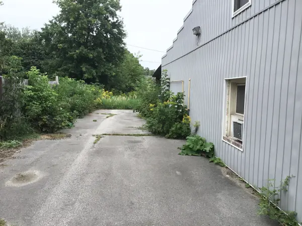 73 King ST E, Kawartha Lakes, ON K0L 2W0