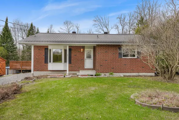 1 CLARENCE CT, Clarence-rockland, ON K4K 1K7