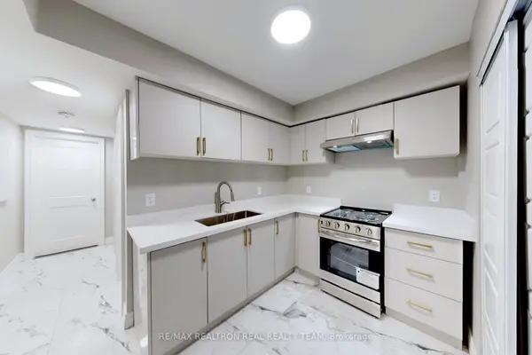 195 Balmoral AVE N #B3, Hamilton, ON L8L 2J7