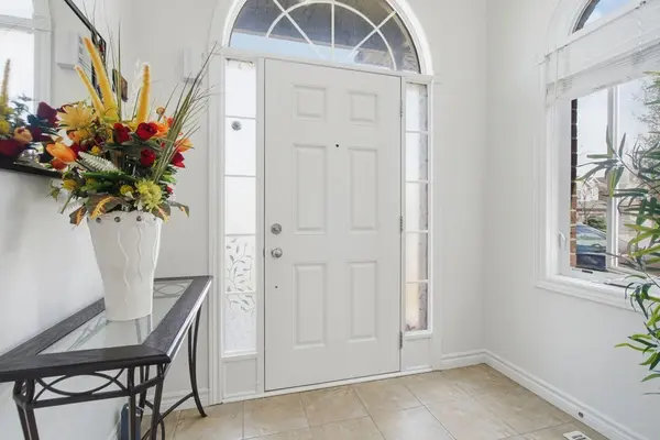 1408 Devos DR, London North, ON N5X 4L1