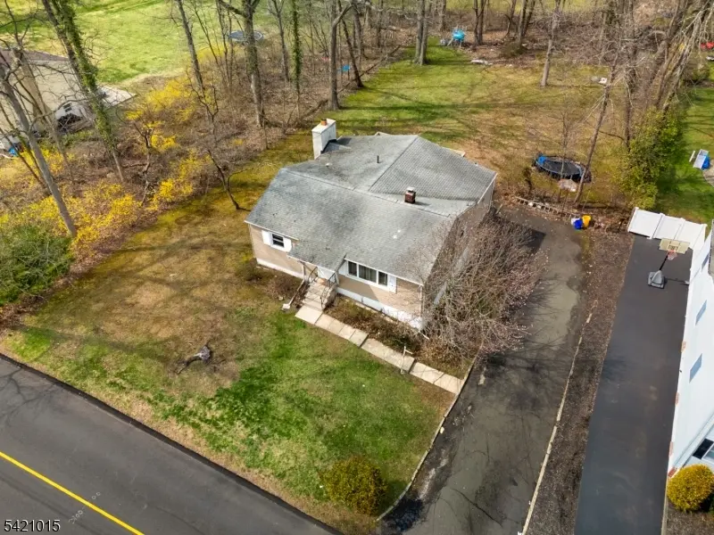 152 Pine Brook Rd, Lincoln Park Boro, NJ 07035