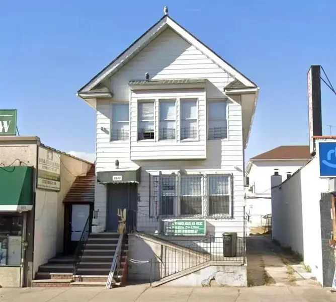 6910 Bay Pkwy, Brooklyn, NY 11204