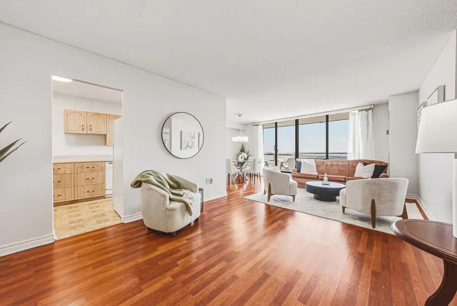 2055 UPPER MIDDLE RD #705, Burlington, ON L7P 3P4