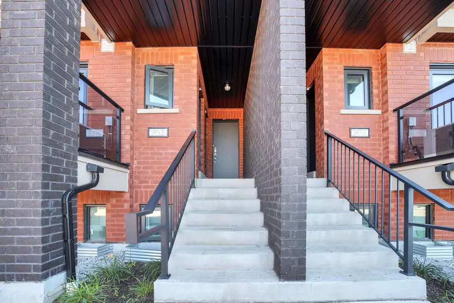 25 Romilly AVE #15, Brampton, ON L7A 5L8