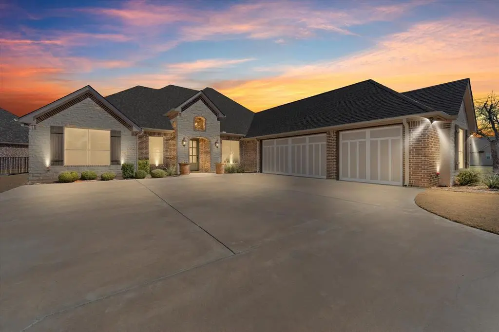 6301 Weatherby Road, Granbury, TX 76049