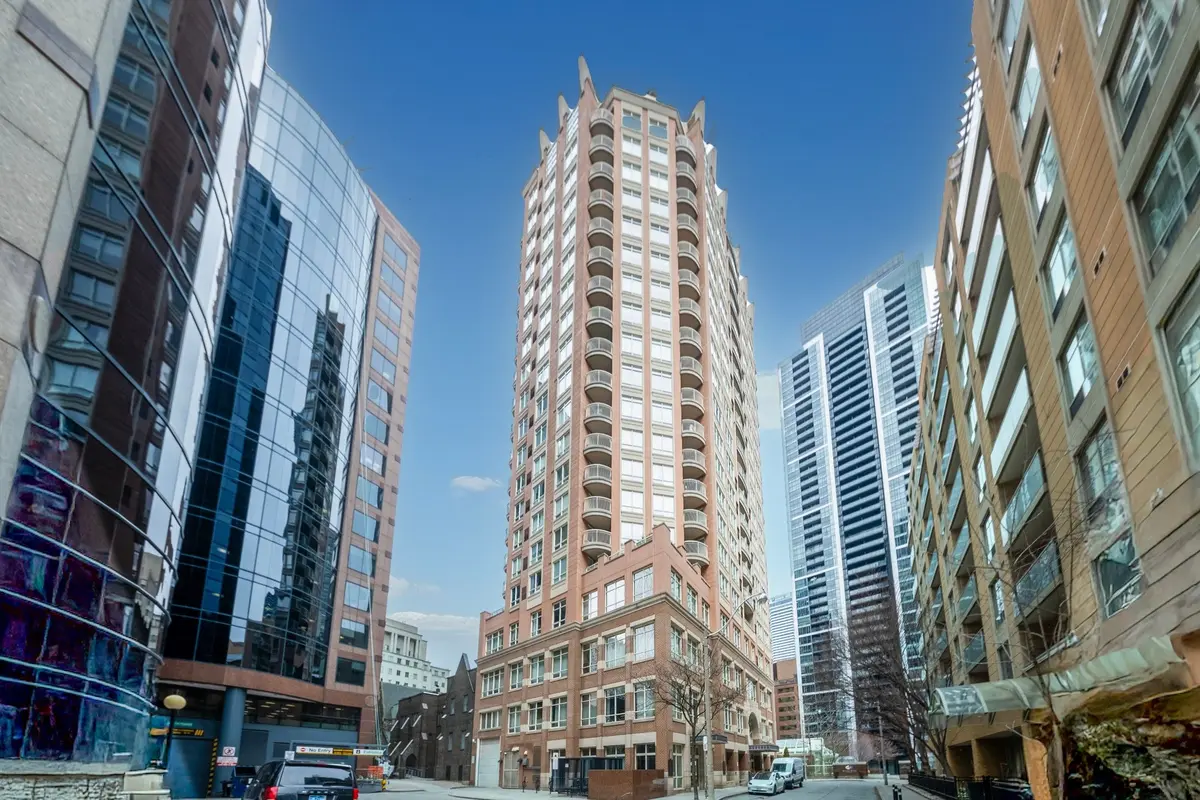 100 Hayden ST #1109, Toronto C08, ON M4Y 3C7