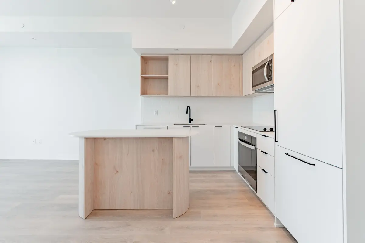 1185 Dupont ST #908, Toronto W02, ON M6H 0G5