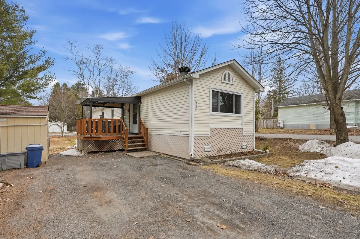 8250 COUNTY ROAD 17 RD #511, Clarence-rockland, ON K4K 1K7
