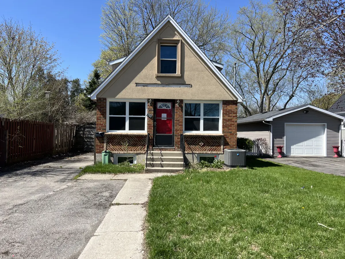 751 Curry ST, London East, ON N5Y 1N5