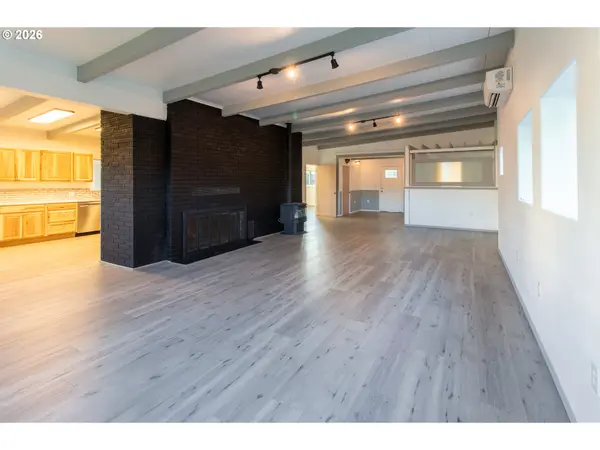 255 SHADY DR, Roseburg, OR 97471