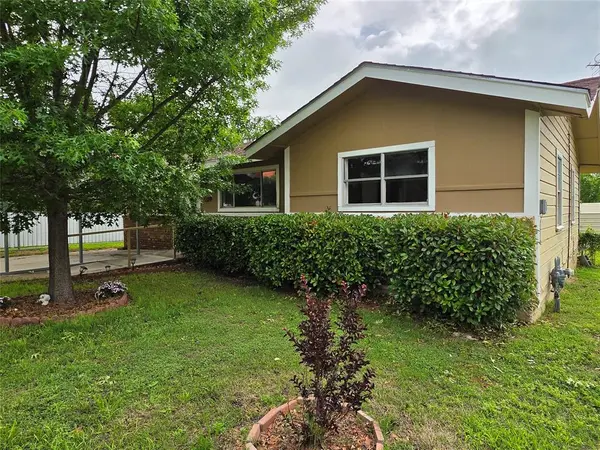 509 Starkey Street, Bangs, TX 76823