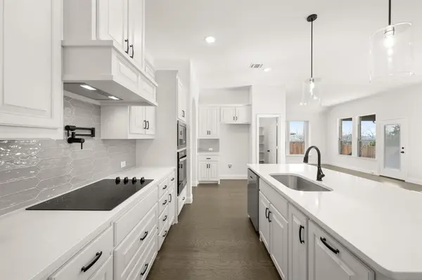 4602 Thistle Drive, Midlothian, TX 76065