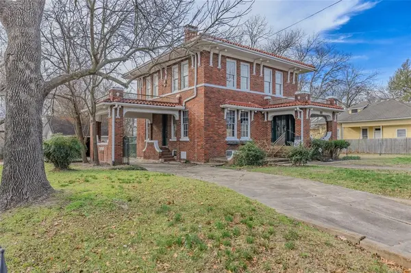 2203 Walworth Street, Greenville, TX 75401