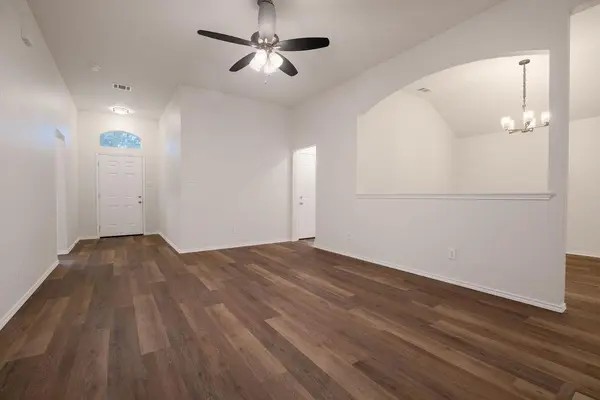 135 Jackson Drive, Terrell, TX 75160