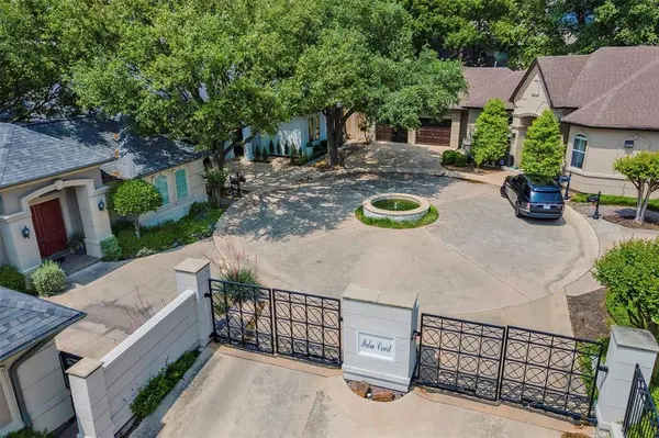 4373 W Northwest Highway, Dallas, TX 75220