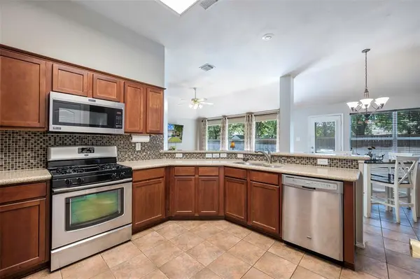 3002 Blake Street, Corinth, TX 76210