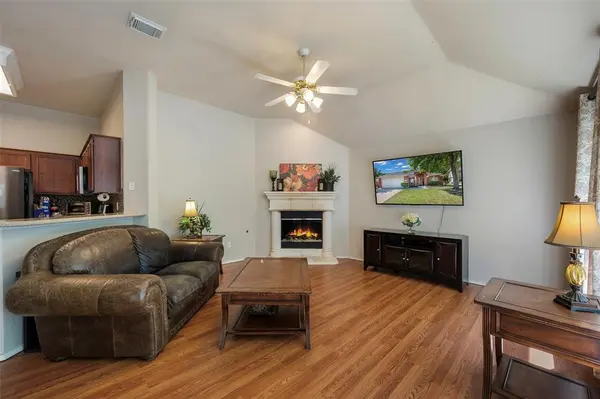 3002 Blake Street, Corinth, TX 76210