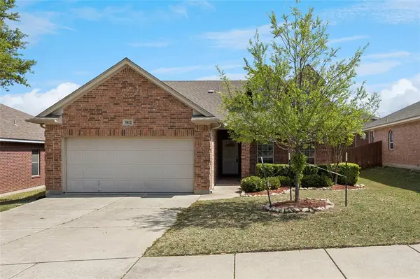 5852 Barrier Reef Drive,  Fort Worth,  TX 76179