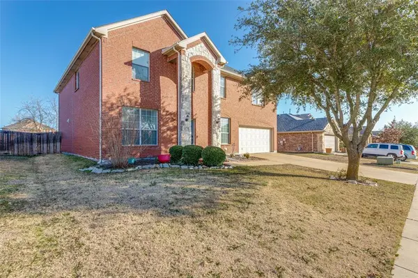 1427 Hanover Lane, Van Alstyne, TX 75495