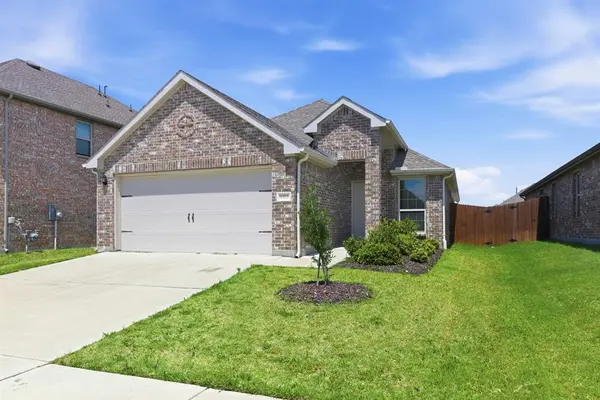 605 Cozy Greens, Lavon, TX 75166