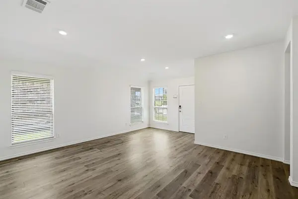 605 Cozy Greens, Lavon, TX 75166