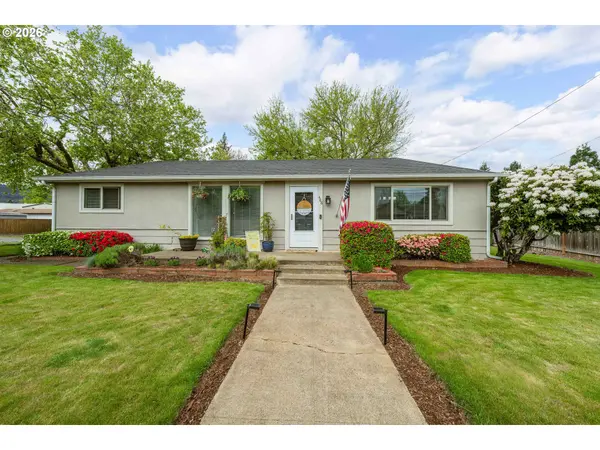 488 W BROCCOLI ST, Roseburg, OR 97471