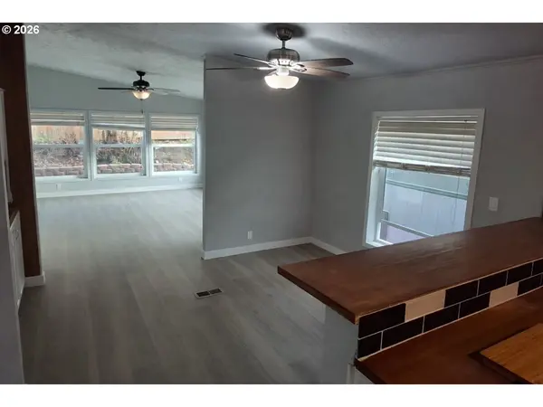 8300 NE QUATAMA ST #159, Beaverton, OR 97006