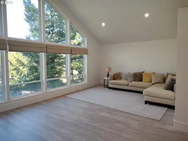 361 NW FRANK JOHNS RD, Stevenson, WA 98648