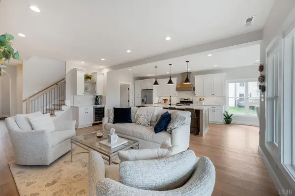 719 Elmwood Ave, Lynchburg, VA 24503